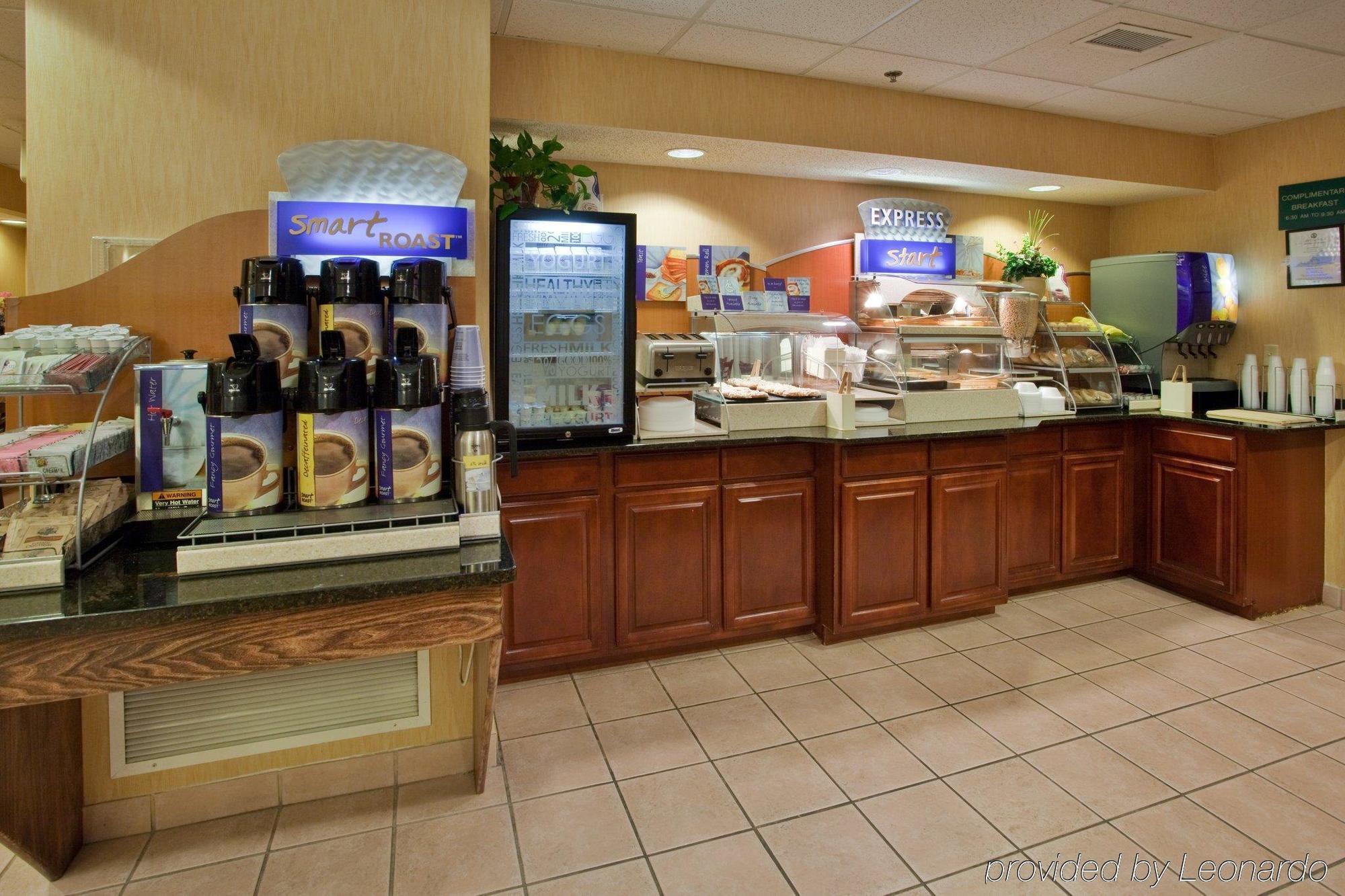 Hampton Inn Covington Va Konforlar fotoğraf